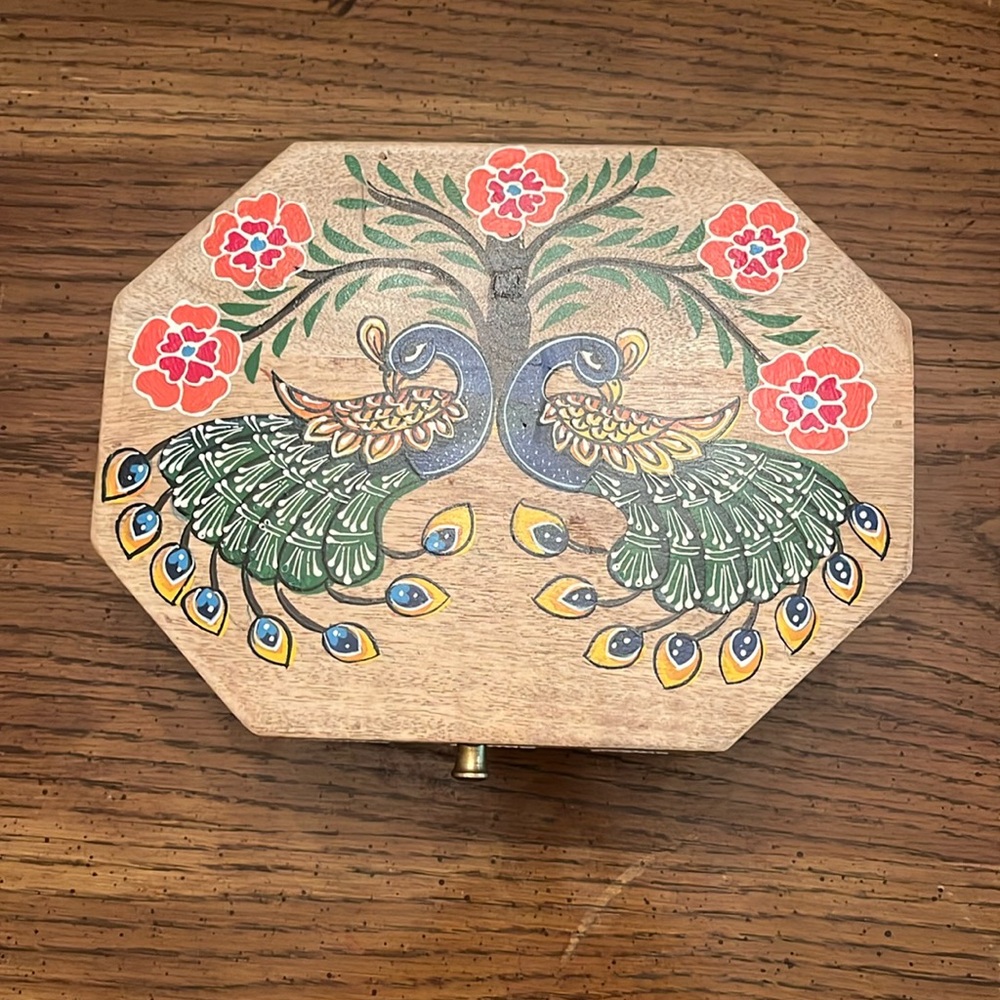 Decorative storage‎ box